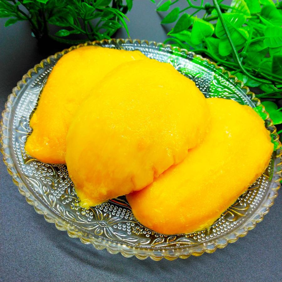 00 宮崎冷凍マンゴーHALF CUT NO SEED FROZEN MANGO FROM MIYAZAKI  500G